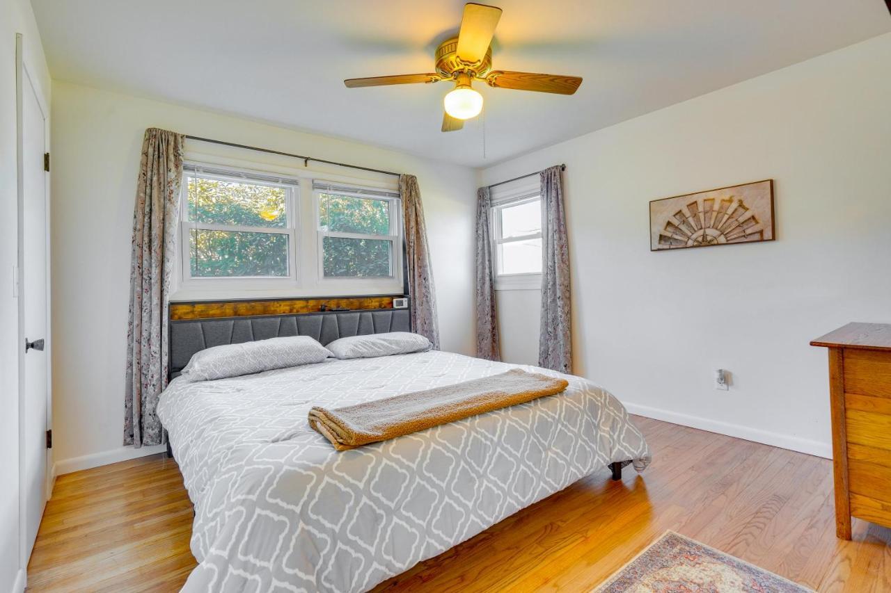 Hocking Hills Hideaway With Hot Tub And Fire Pit! Βίλα Logan Εξωτερικό φωτογραφία